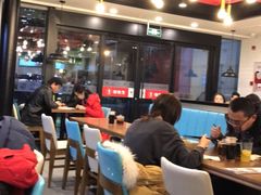 大堂-李先生牛肉面大王(上海站南广场店)