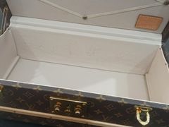 -爱革·洗衣改衣·洗鞋修鞋·洗包修包·奢侈品护理(宝地广场店)