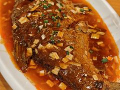 葱烧武昌鱼-莲餐厅·湖北菜·潜江小龙虾店(愚园路店)