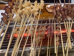 -哈尔滨小酒馆·鲜肉现穿自助烧烤(康新花园店)