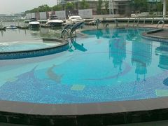 游泳池-苏州金鸡湖中茵皇冠假日酒店