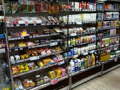 -全家便利店(秀沿路店)