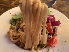 香蒜白酒露荀日本和牛粒烩扁意粉-layback cafe & bar