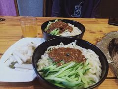 -山妹子铁锅炖