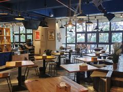 大堂-无届青年餐馆(熙街店)