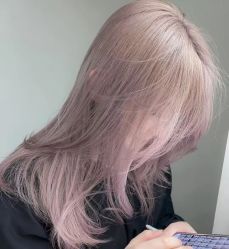 -首脑美发沙龙