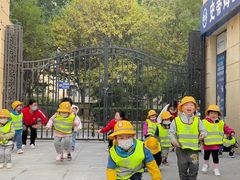 -多乐小熊托育(方庄中心)