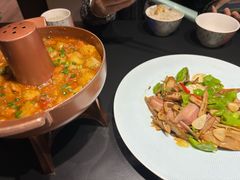 -桥边小楼·手工云南菜·古城观景小楼