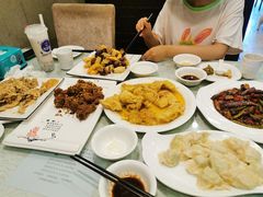 -黄家饺子东北特色菜馆(湖滨商业街店)