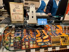 -VENCHI 闻绮(上海佛罗伦萨小镇店)