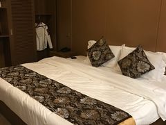 -大连步云山老汤度假山庄
