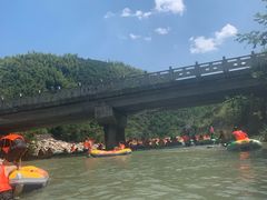 -雅鲁激流探险漂流