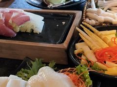 -湊湊火锅·茶憩(新中关购物中心店)