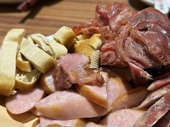 -六泰居·尔滨地标·东北菜(松北店)