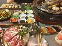 -围炉肉舍•炭烤活鳗•丹东海鲜烤肉(步行街店)