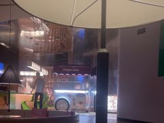 -涨巢·潮玩水疗局