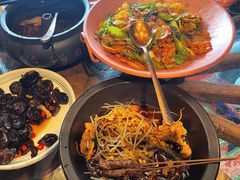 -云海肴·汽锅鸡·云南菜(天山百盛优客店)