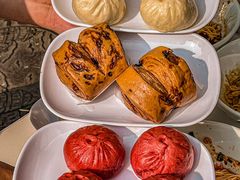 -李与白包子铺(桐梓林店)