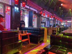 -喜鹊音乐酒馆(西街店)