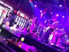 -喜鹊音乐酒馆(西街店)