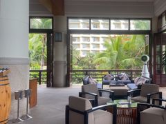 -亚龙湾喜来登·美景台大堂吧