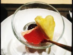 -余欢领鲜火锅(新街口店)