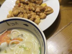 -雀舞云南菜(天津天河城购物中心店)