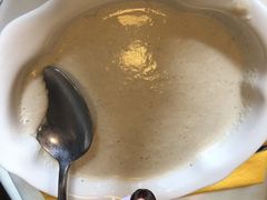 奶油蘑菇汤-老井俄式餐厅