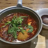 这家铁锅米线和重庆一个味！[调皮]