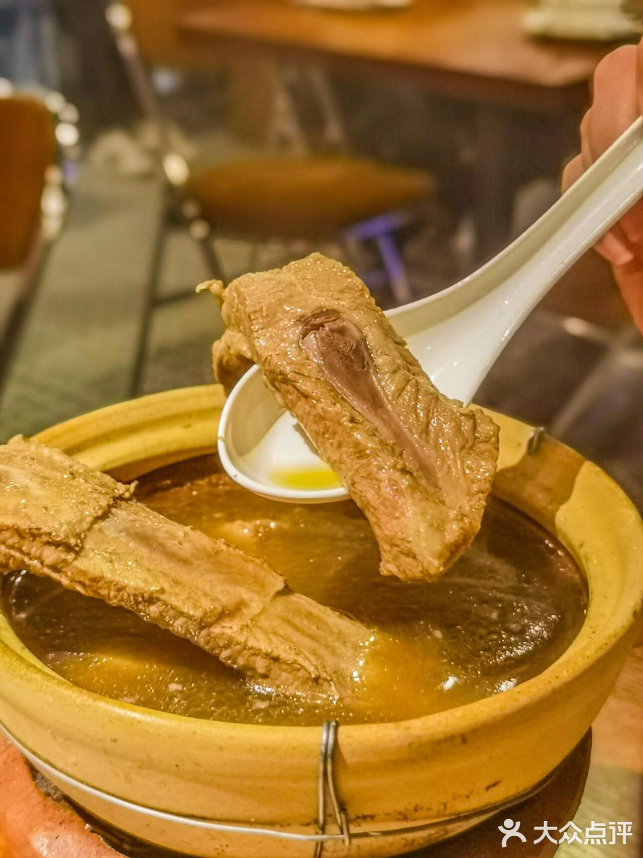 广州探店！一试难忘的肥豚肉骨茶❗