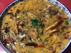 小鸡炖蘑菇-哈尔滨饺子王·东北菜(鱼鳞浃路店)