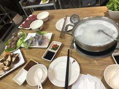 -吉友粥底火锅(方斜路店)