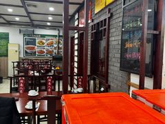 -湖南人家湘菜馆(镇江路店)