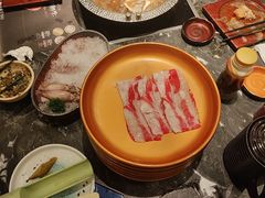 -牛YO寿喜烧·铁板烧和牛火锅自助(市府恒隆店)