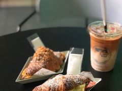 咸蛋超牛-Something For(中洲湾店)
