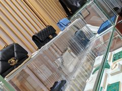 -吉吉吉名品二手奢侈品名表名包回收(静安店)