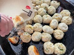 -依云煎包店