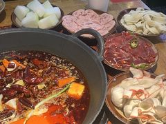 -赵美丽·重庆社区火锅·直营店(火车东站·中豪国际店)