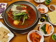 -喇喇排骨火锅·传统韩式脊骨汤(望京西园总店)