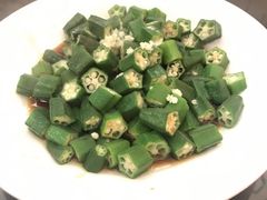 -小菜园新徽菜(宜兴八佰伴店)