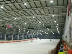 -乔波室内滑雪场