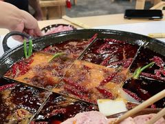 -正贰捌经重庆老火锅(建设路店)