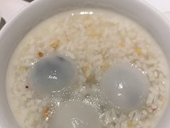 黑芝麻汤圆-粤界(望京金辉店)