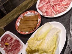 -宽板凳老灶火锅(台湾街店)