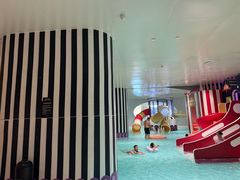 -涨巢·潮玩水疗局