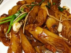 韭菜芽菜炒猪肠粉-花城苑广府菜(侨鑫店)