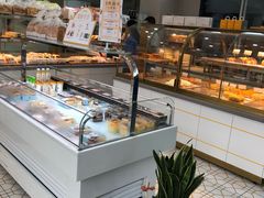 面包甜点陈列柜-爱维尔阳光蛋糕(汇金广场店)