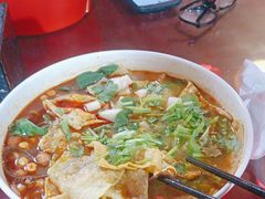 -螺丰汇柳州螺蛳粉(苹果园地铁站F口店)
