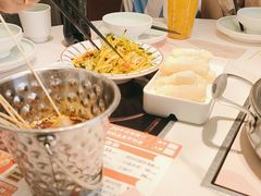 -黄记煌三汁焖锅(新佳丽江汉路店)