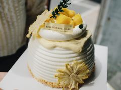 斑斓凤梨香椰-卷心卷意·轻甜蛋糕(新光天地店)